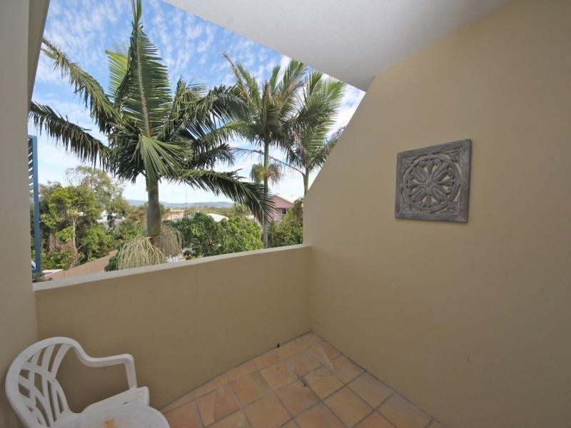 10-16 Alexandra Avenue, Broadbeach QLD 4218