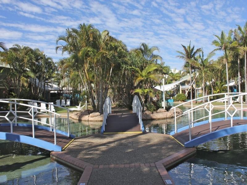10-16 Alexandra Avenue, Broadbeach QLD 4218