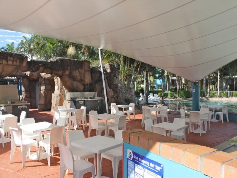 10-16 Alexandra Avenue, Broadbeach QLD 4218