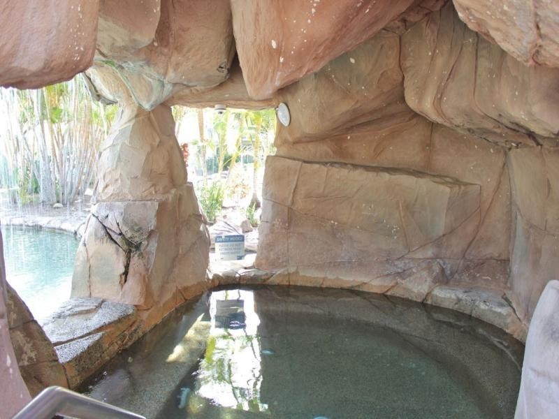 10-16 Alexandra Avenue, Broadbeach QLD 4218