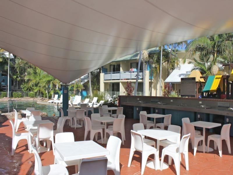 10-16 Alexandra Avenue, Broadbeach QLD 4218