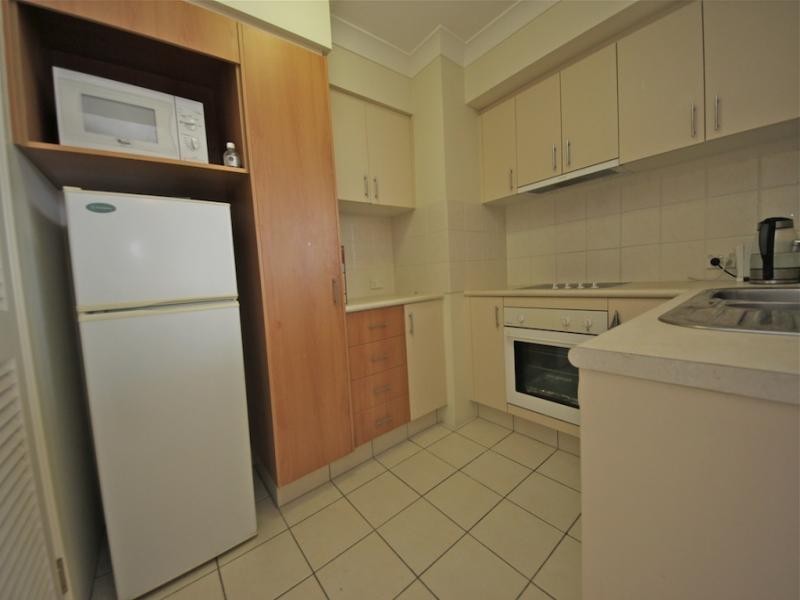 Bel Air/2632 Gold Coast HIGHWAY, Broadbeach QLD 4218