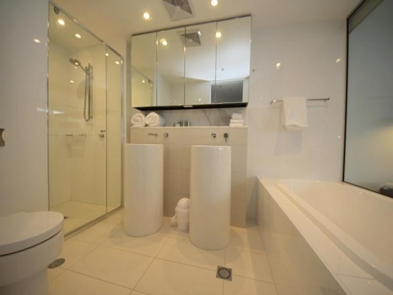 12601/4 Charles ave, Broadbeach QLD 4218