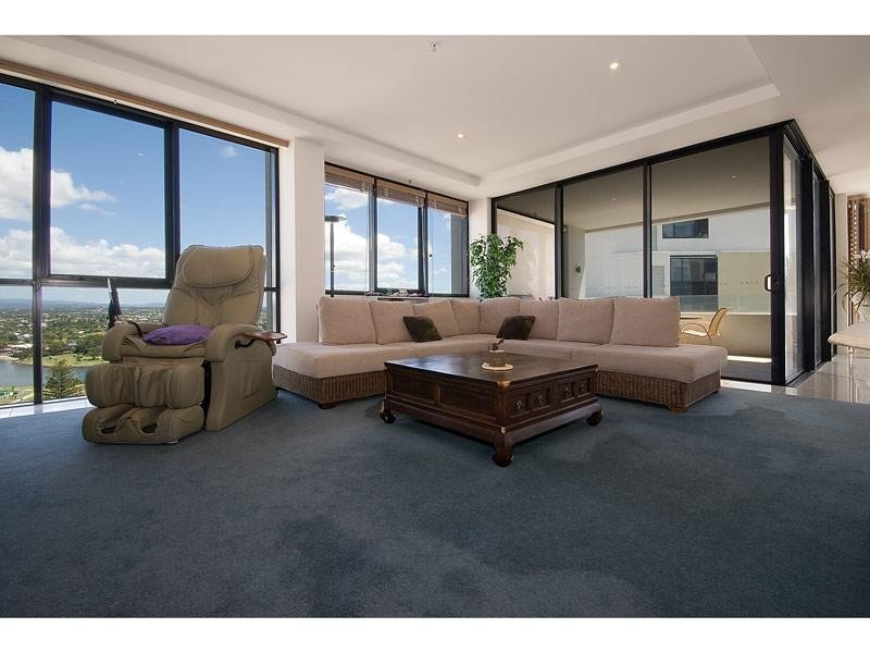 17 Albert Ave, Broadbeach QLD 4218