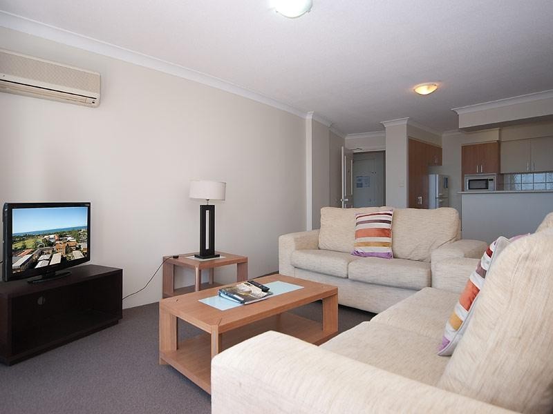 1112/31 Alexandra Ave, Broadbeach QLD 4218