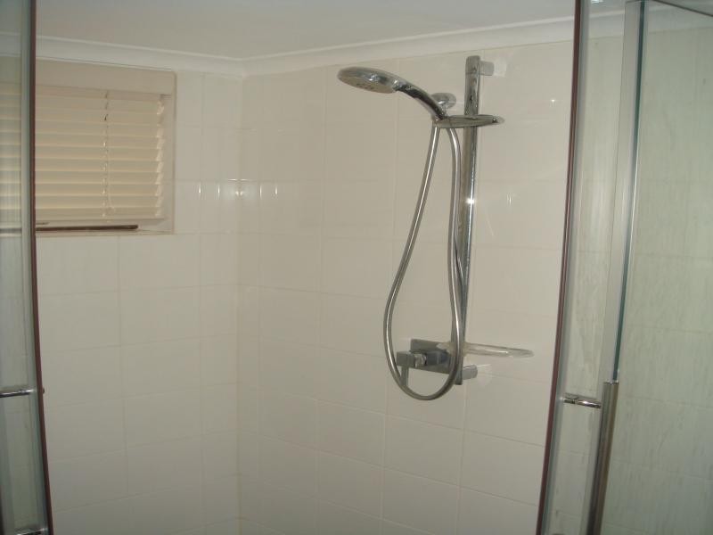 2/31 Armrick Avenue, Broadbeach QLD 4218