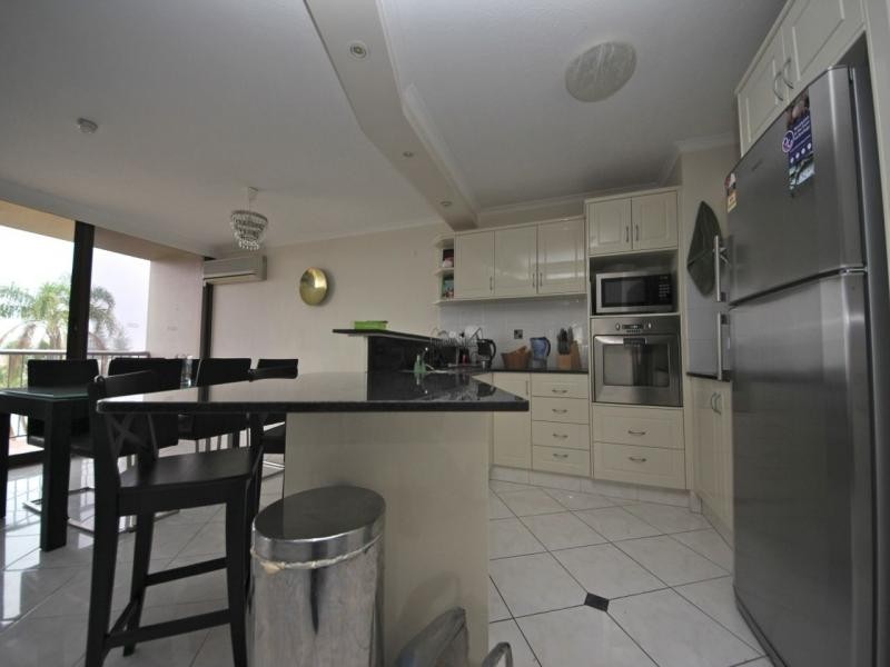 37 Monaco Street, Surfers Paradise QLD 4217