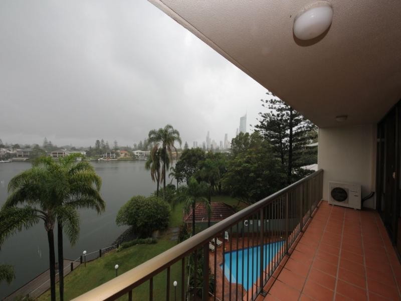 37 Monaco Street, Surfers Paradise QLD 4217