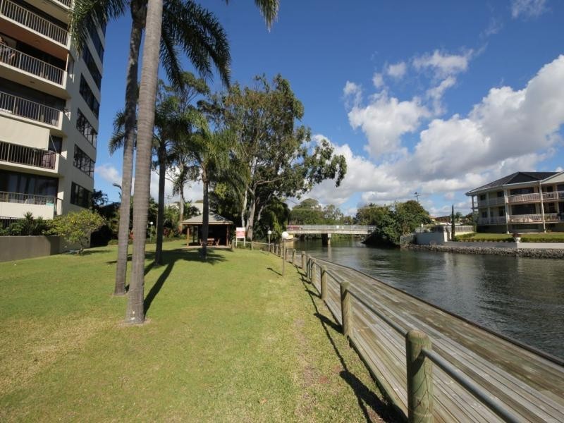 37 Monaco Street, Surfers Paradise QLD 4217