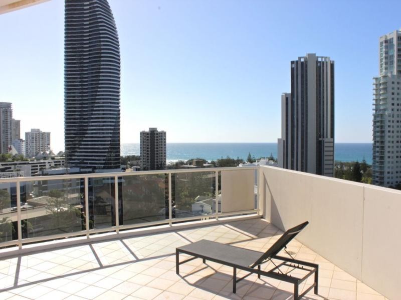 42 Surf Parade, Broadbeach QLD 4218