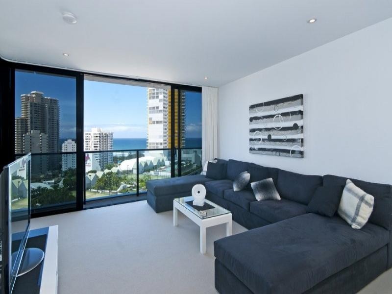 2102/4 Charles Avenue, Broadbeach QLD 4218