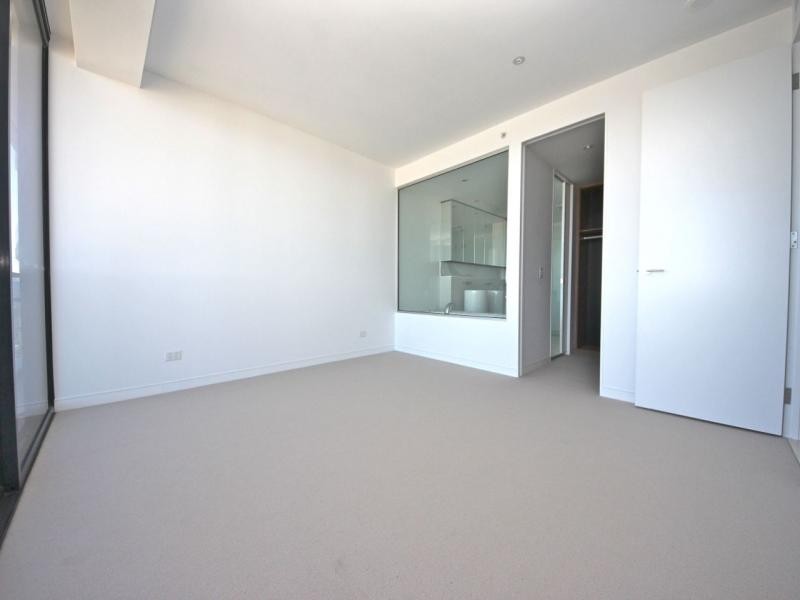 23703/21 Elizabeth Avenue, Broadbeach QLD 4218