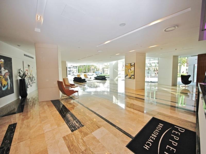 23703/21 Elizabeth Avenue, Broadbeach QLD 4218