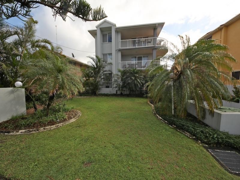 39-41 Sunbrite Ave, Mermaid Beach QLD 4218