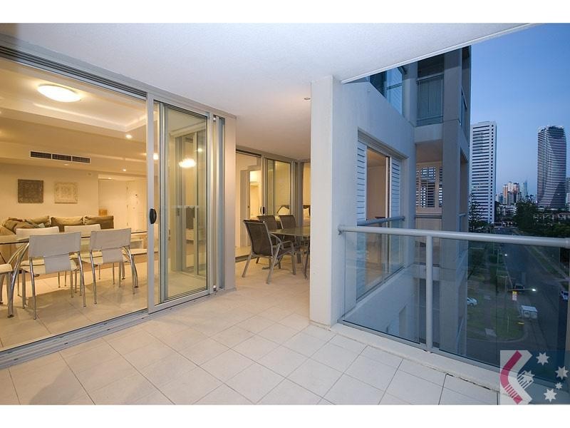 22 Alexandra Ave, Mermaid Beach QLD 4218