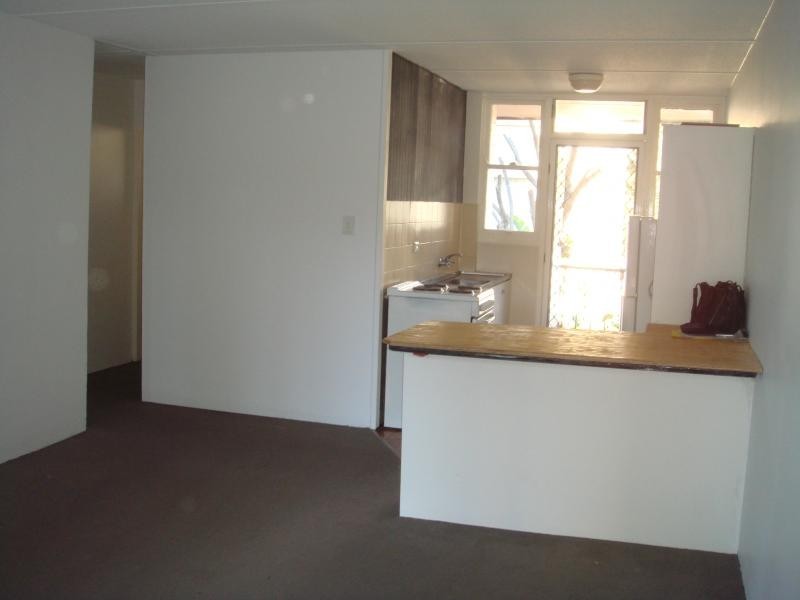 5/8 Elizabeth Avenue, Broadbeach QLD 4218