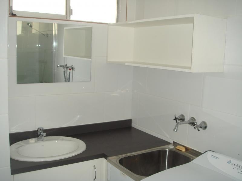 5/8 Elizabeth Avenue, Broadbeach QLD 4218