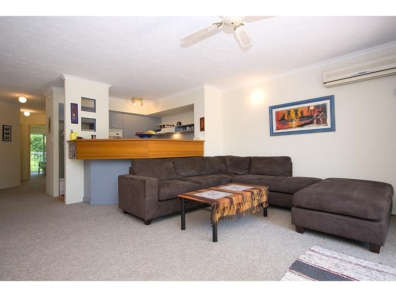 16 crescent Avenue, Mermaid Beach QLD 4218