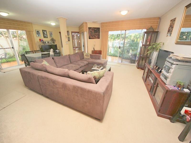 Apollo 9/100 Adelphi Springs, Cottlew Street East, Benowa QLD 4217