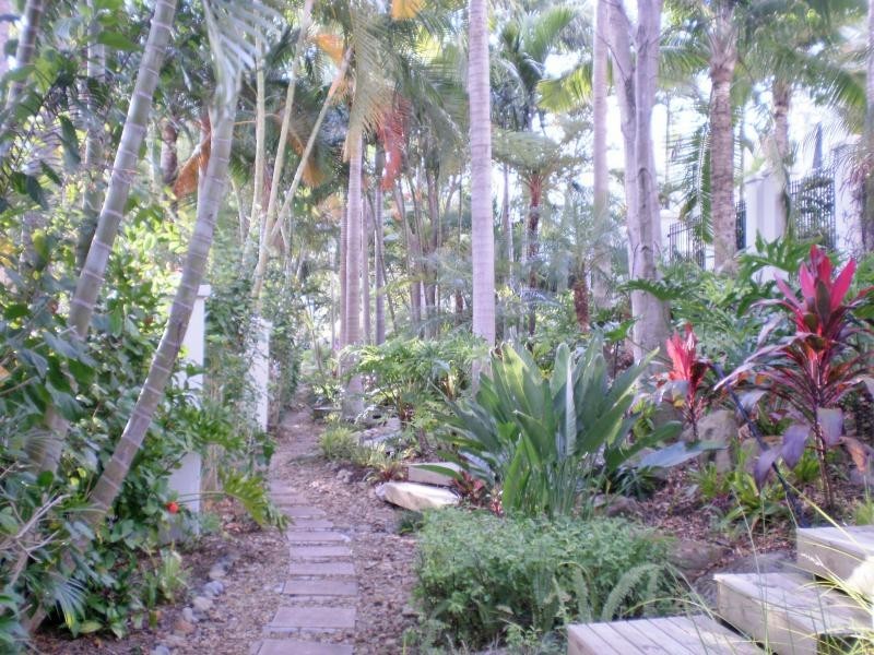 Apollo 9/100 Adelphi Springs, Cottlew Street East, Benowa QLD 4217