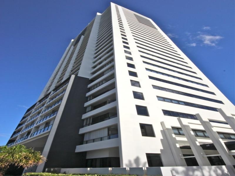 14 George Avenue, Broadbeach QLD 4218