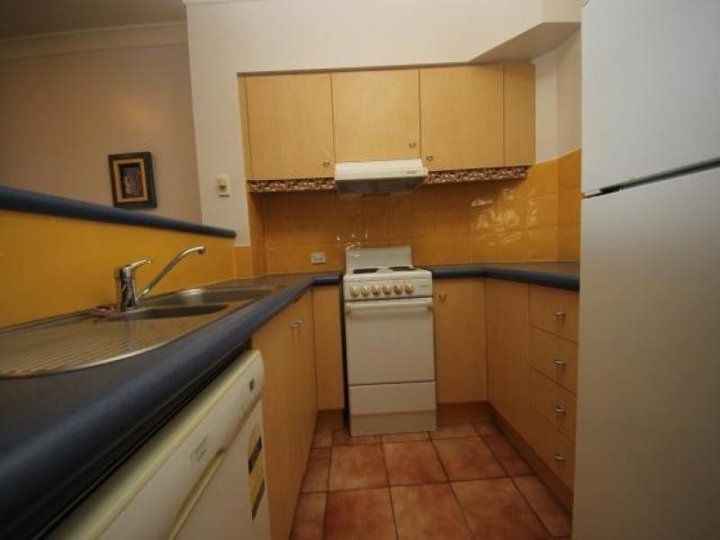 44/112 Surf Parade, Broadbeach QLD 4218