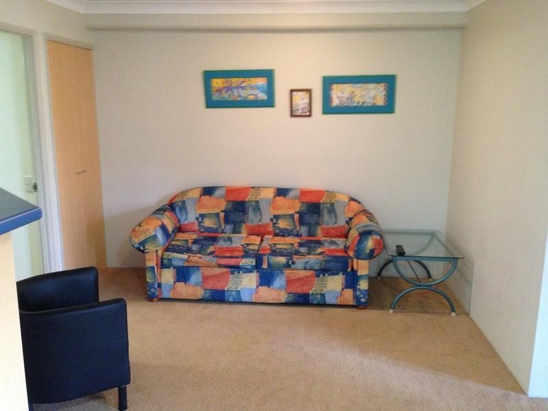 5/11 Philip Avenue, Broadbeach QLD 4218