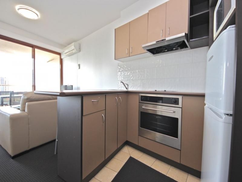 10/42 Surf Parade, Broadbeach QLD 4218