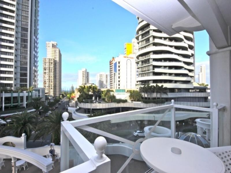 1406/90 Surf Parade, Broadbeach QLD 4218