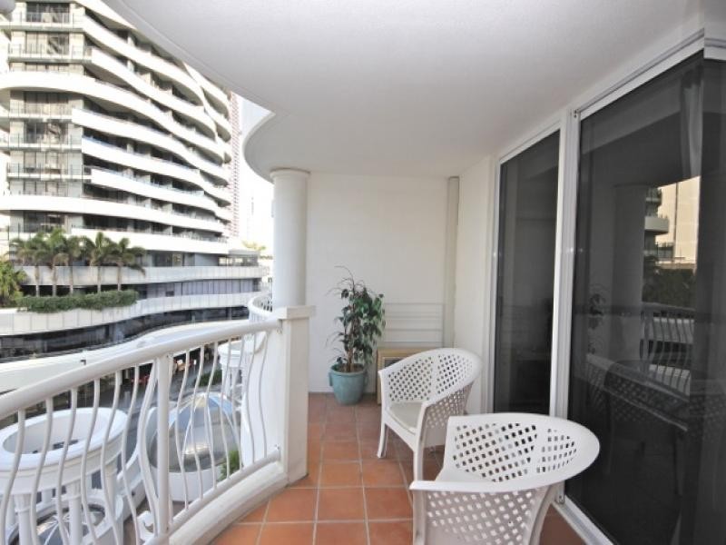 1406/90 Surf Parade, Broadbeach QLD 4218