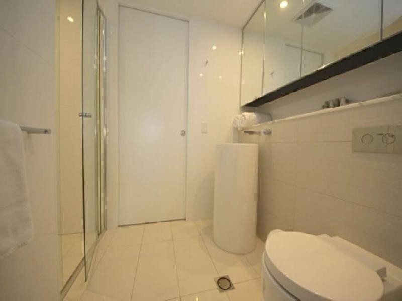 2601/4 Charles Avenue, Broadbeach QLD 4218