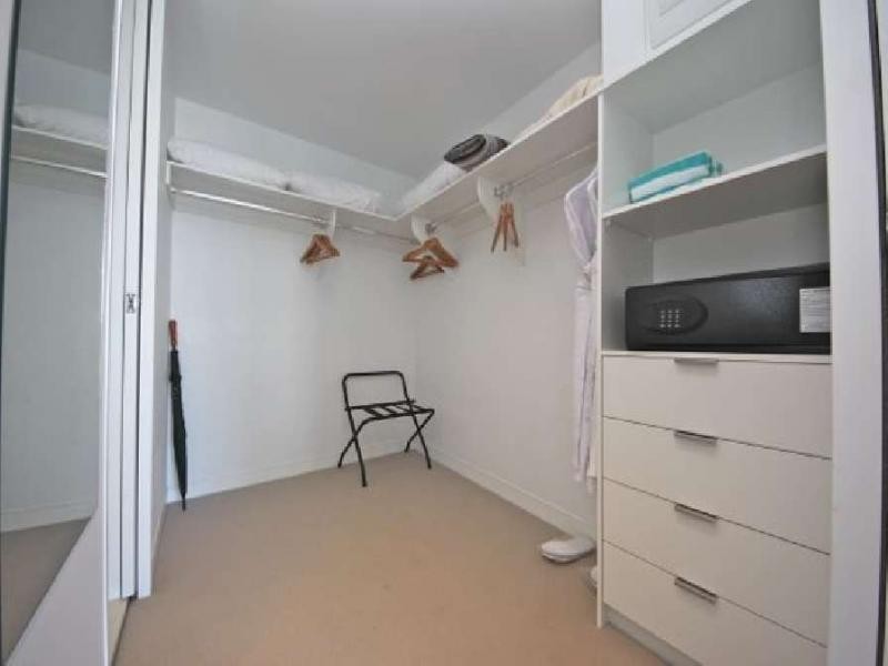 20401/4 Charles ave, Broadbeach QLD 4218