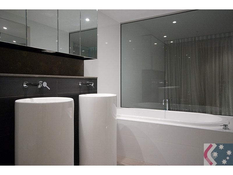 20401/4 Charles ave, Broadbeach QLD 4218