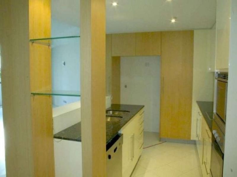 203/19 Albert Avenue, Broadbeach QLD 4218