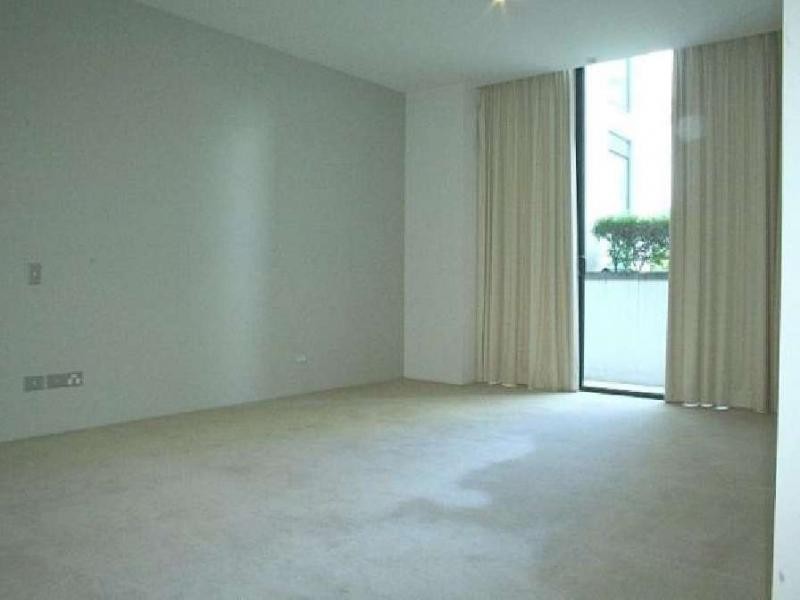 203/19 Albert Avenue, Broadbeach QLD 4218