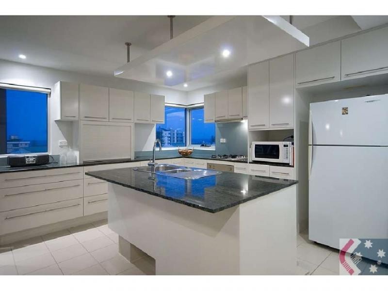 18/22 Alexandra Avenue, Mermaid Beach QLD 4218