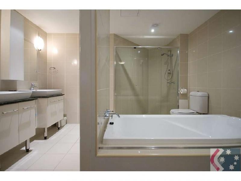 18/22 Alexandra Avenue, Mermaid Beach QLD 4218