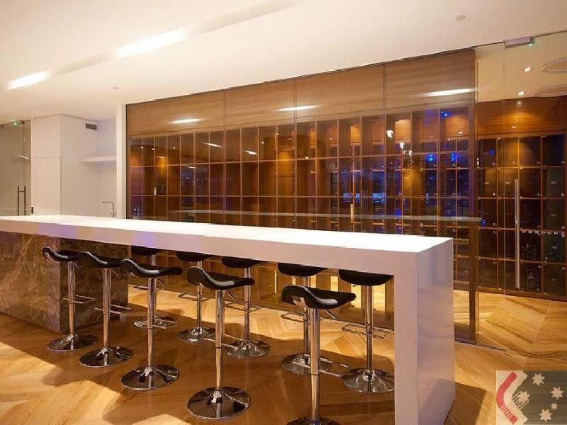 1305/2 Oracle Tower 2, Charles Ave, Broadbeach QLD 4218