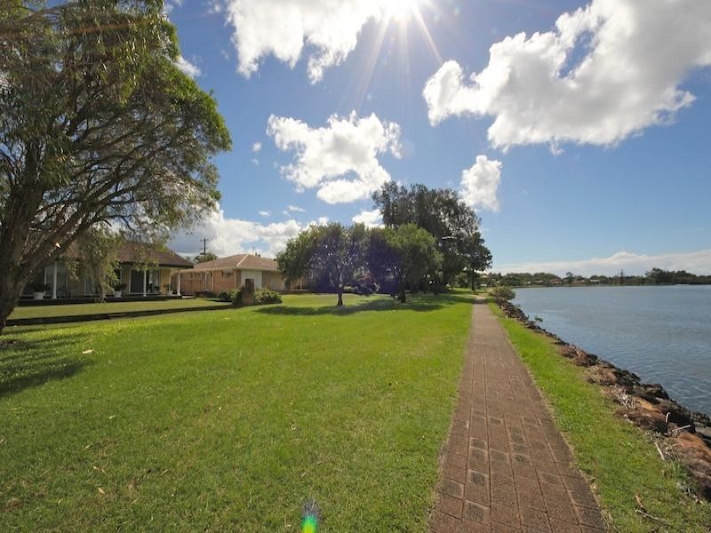 95 Sunset Boulevard, Tweed Heads NSW 2485
