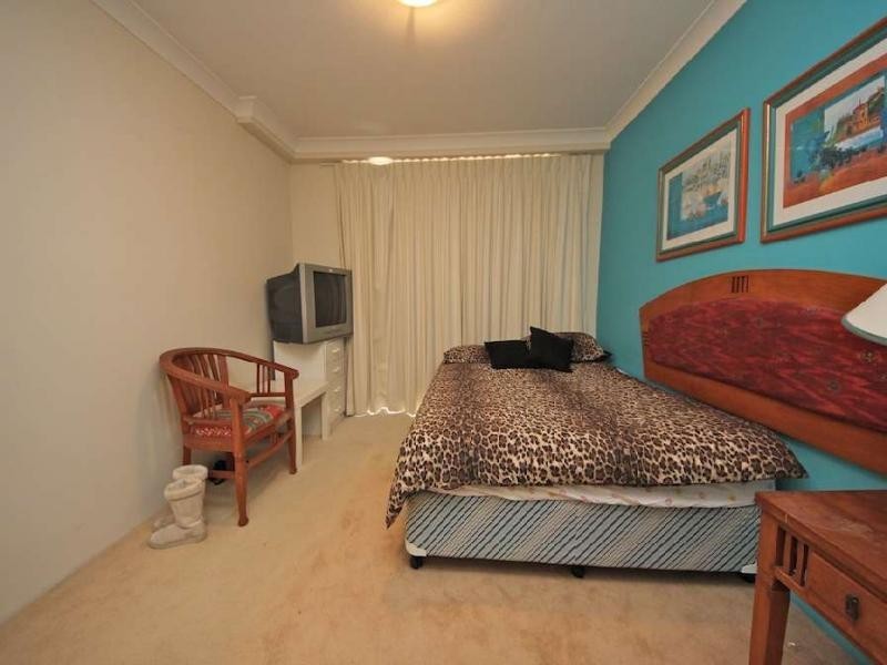 1087/2633 GC Hwy, Broadbeach QLD 4218