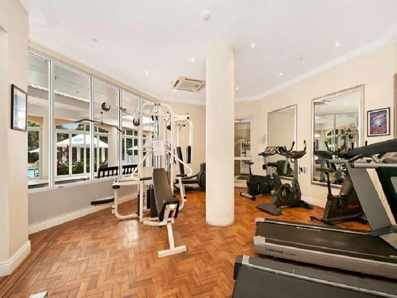 1087/2633 GC Hwy, Broadbeach QLD 4218