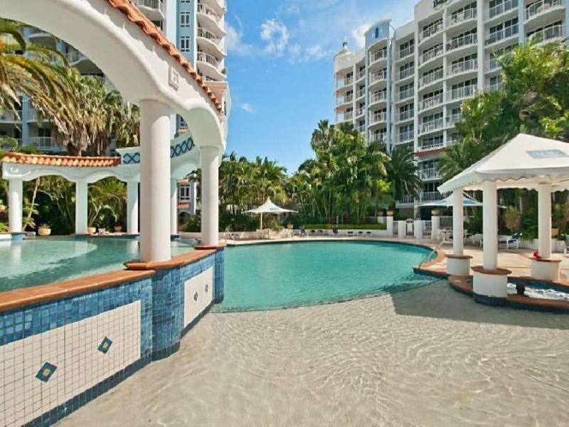 1087/2633 GC Hwy, Broadbeach QLD 4218