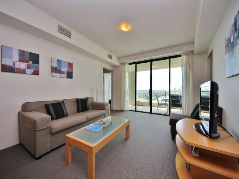 1803/2685 Gold Coast Highway, Broadbeach QLD 4218