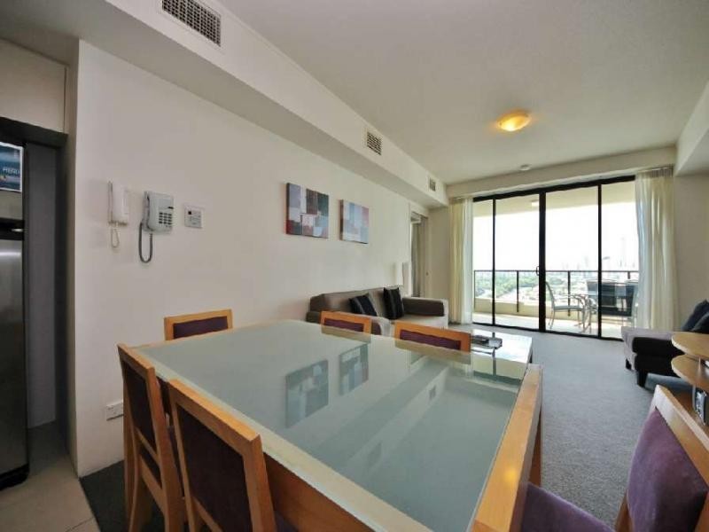 1803/2685 Gold Coast Highway, Broadbeach QLD 4218