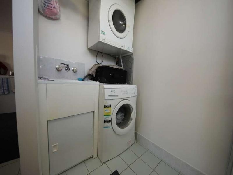 35 Palm Avenue, Surfers Paradise QLD 4217