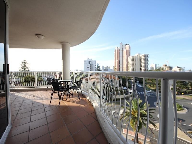 2508/24 QUEENSLAND AVENUE, Broadbeach QLD 4218
