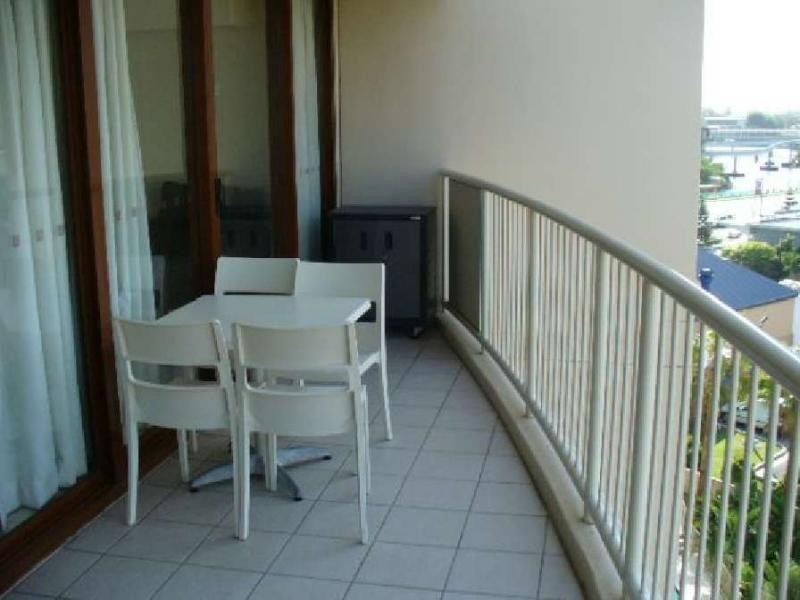 612/40 Surf Parade, Broadbeach QLD 4218