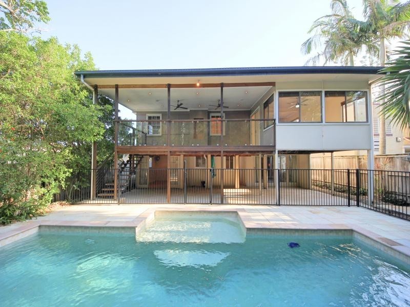 31 Francis Street, Mermaid Beach QLD 4218