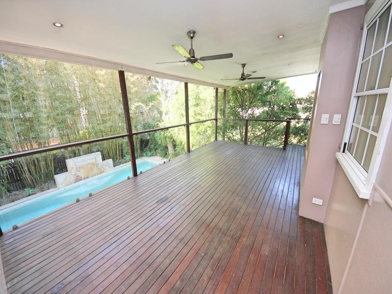 31 Francis Street, Mermaid Beach QLD 4218