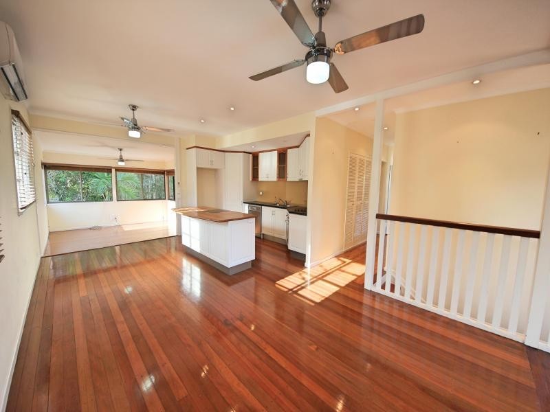 31 Francis Street, Mermaid Beach QLD 4218